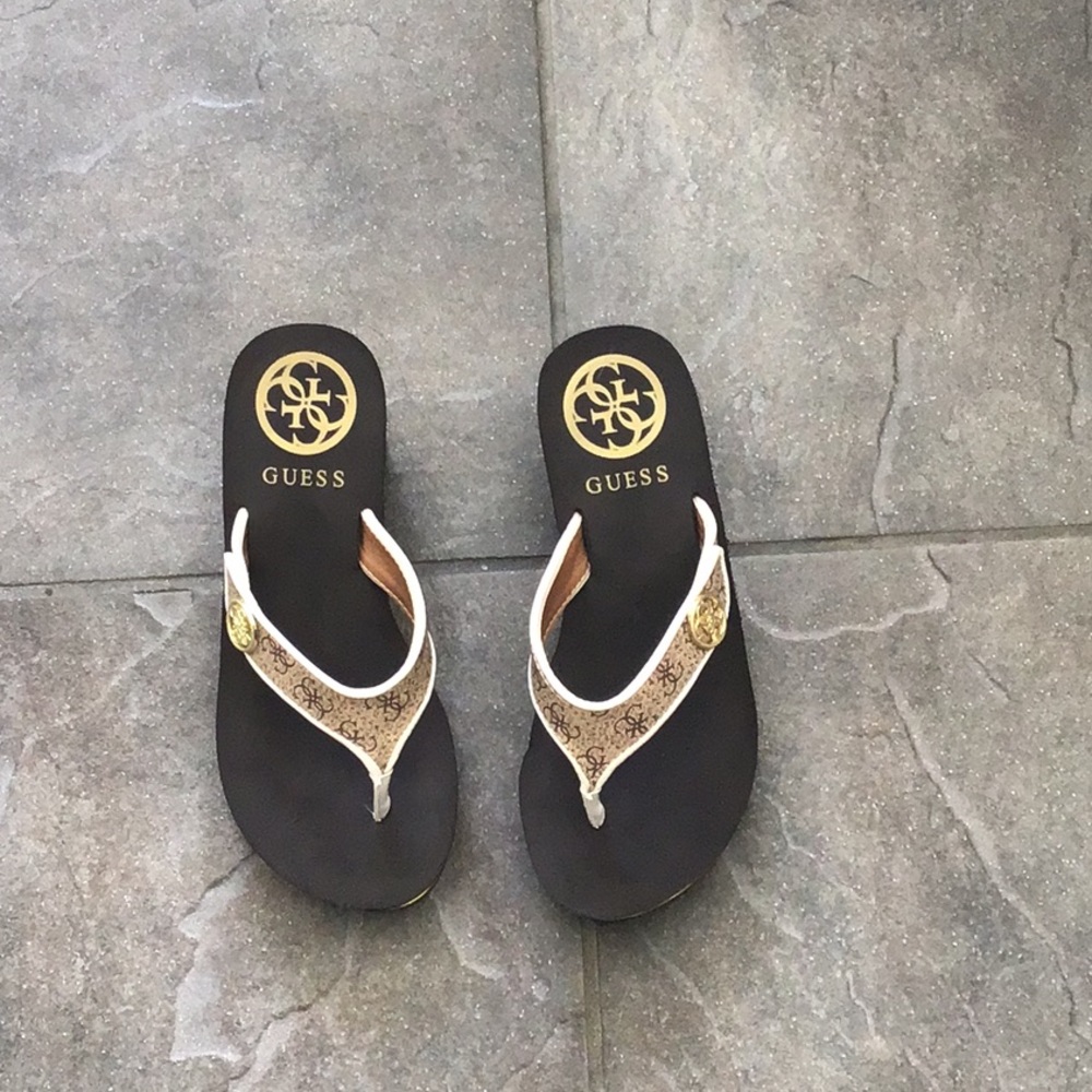 Guess Sandals